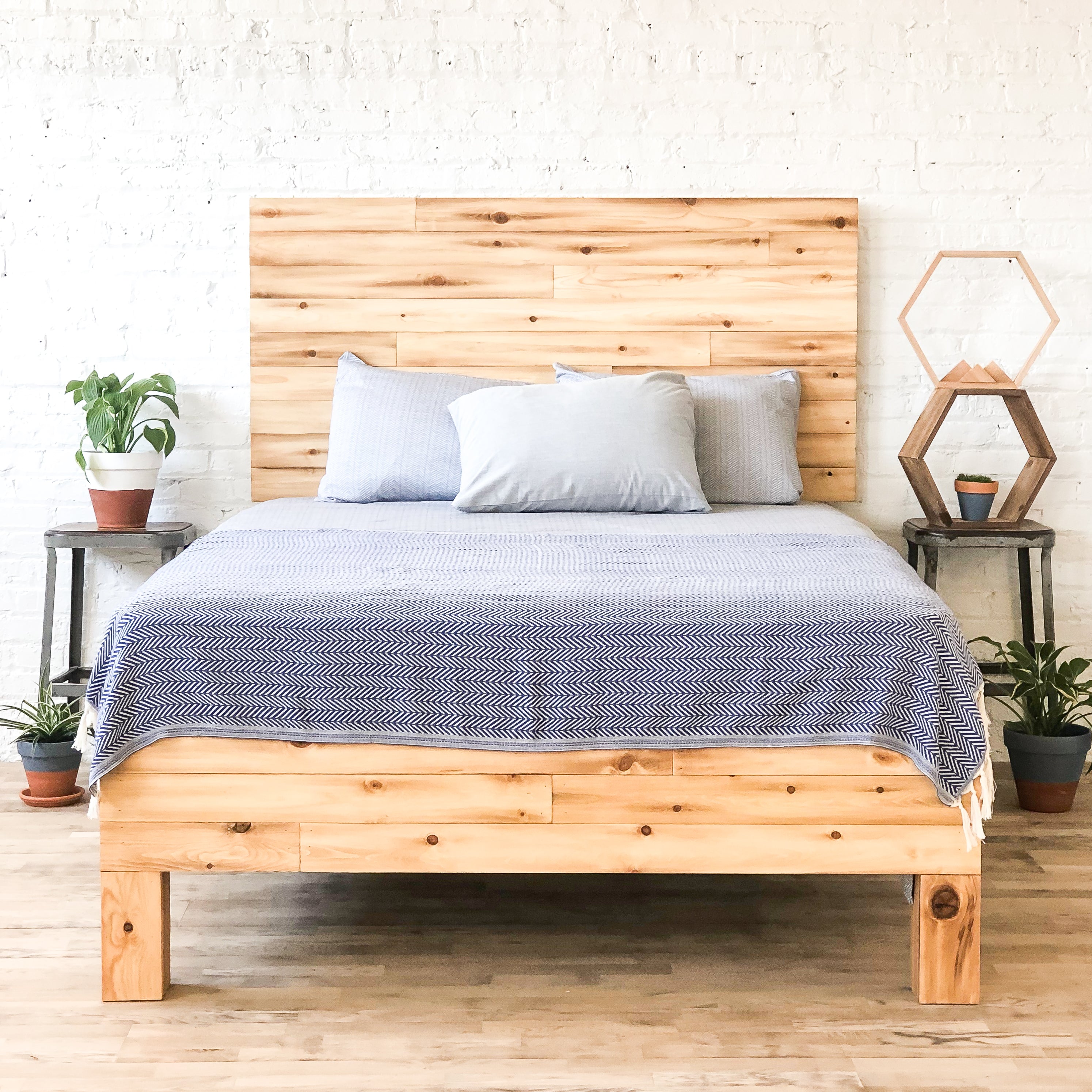The Northwoods Bed - Rustic Knotty - Handmade in USA – Urban Billy